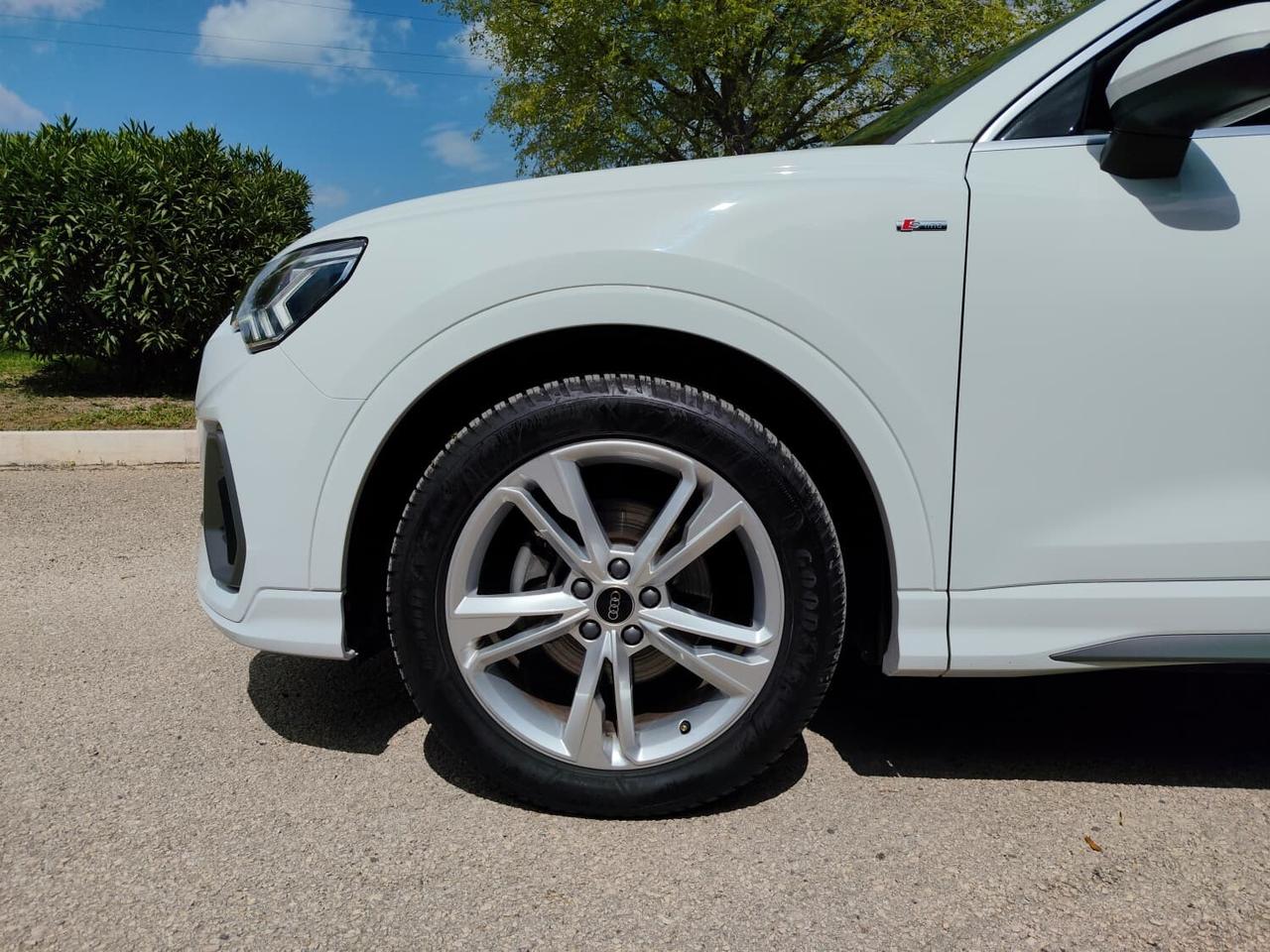 Audi Q3 35 TDI S tronic S line edition