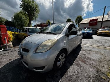 Toyota Yaris 1.0 5 porte Now