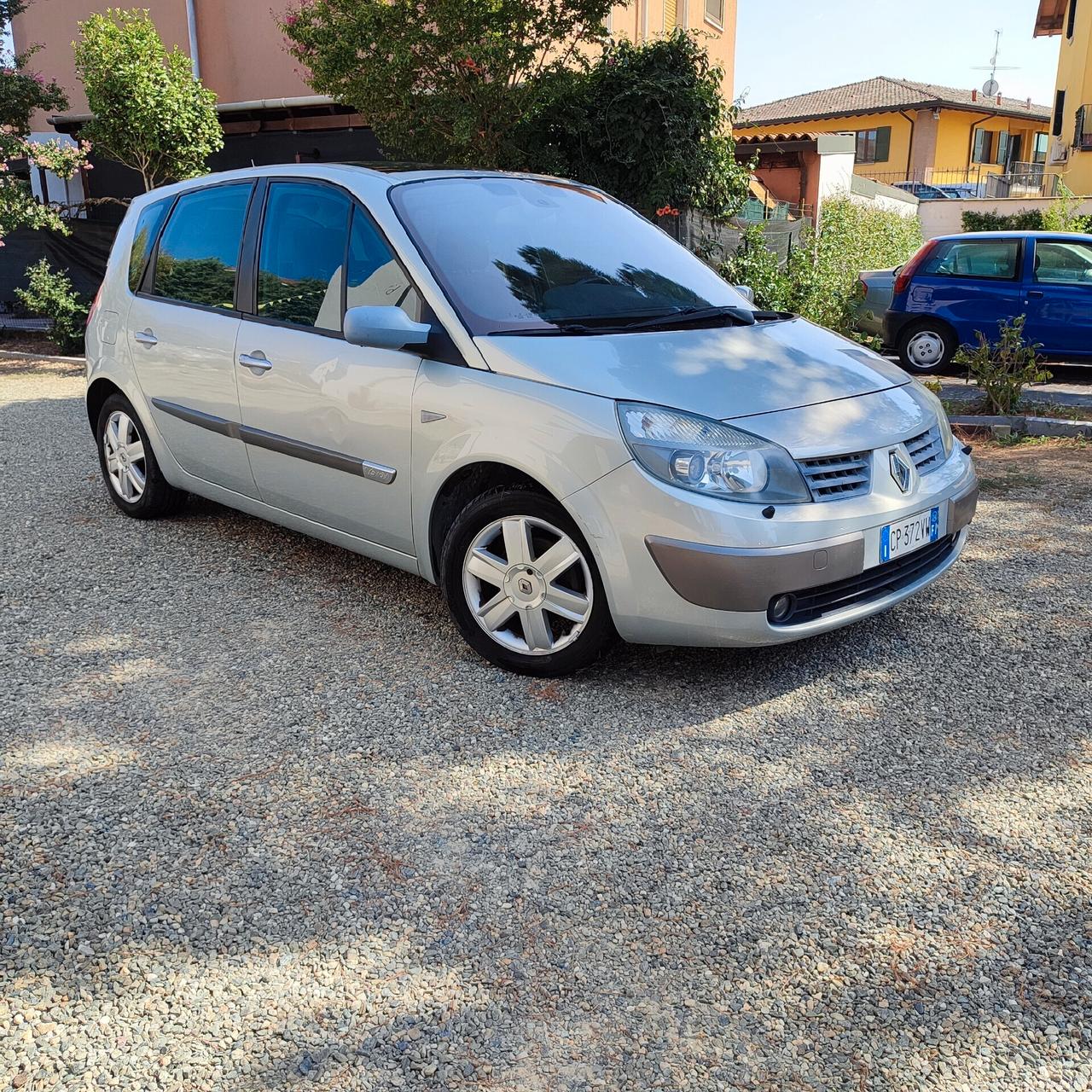 Renault Scenic Scénic 1.6 16V Luxe Dynamique