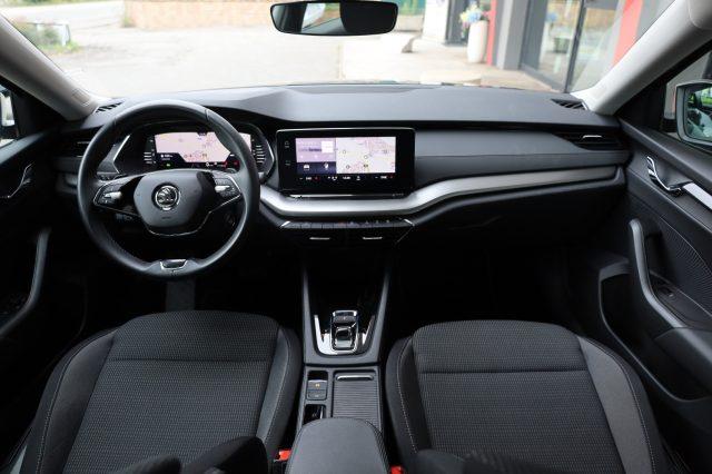 SKODA Octavia 2.0 TDI EVO SCR DSG Wagon UniPro ACC Radar LED Nav