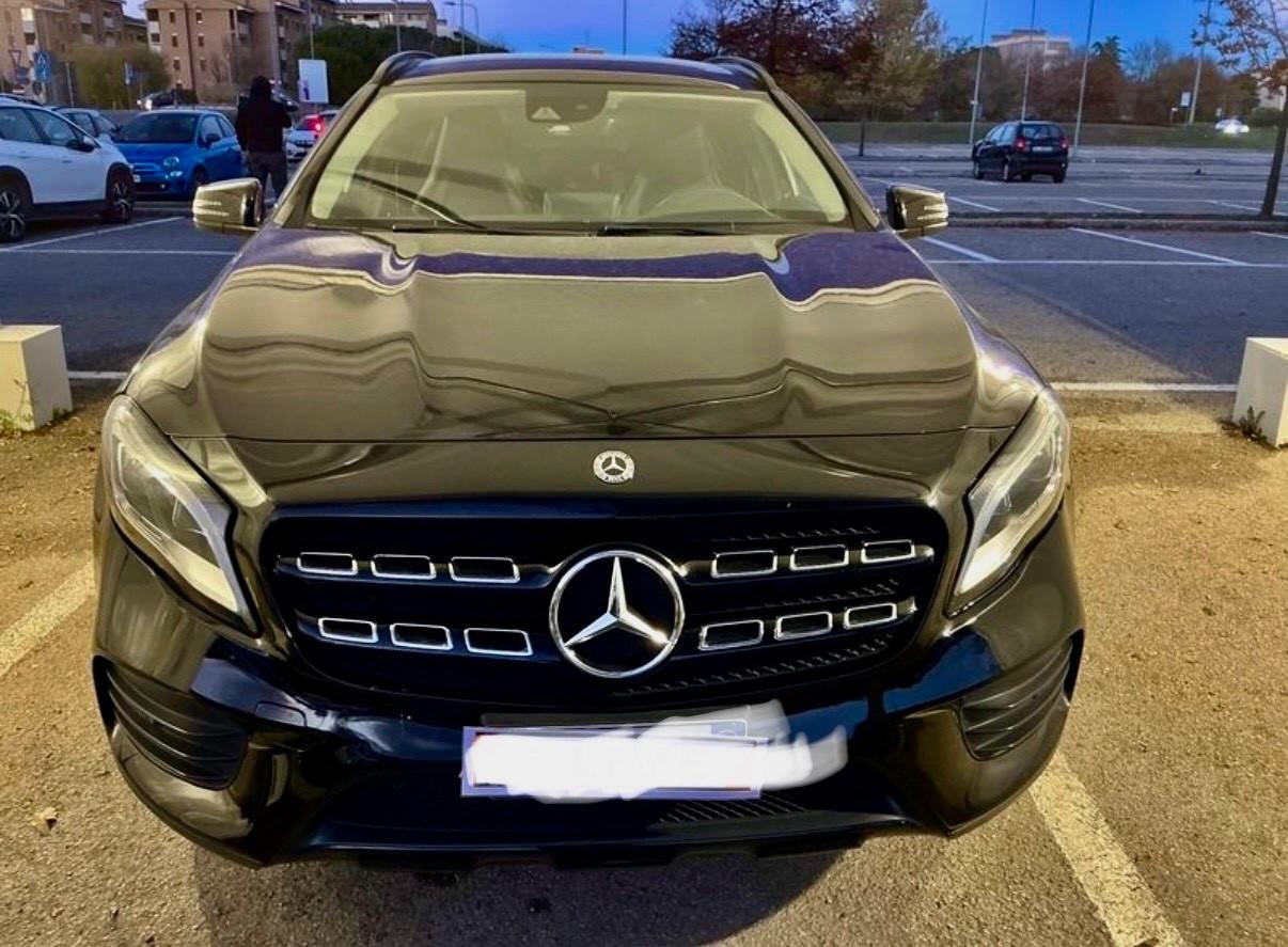 MERCEDES-BENZ GLA 200 D GLA 200d AMG NIGTH EDITION