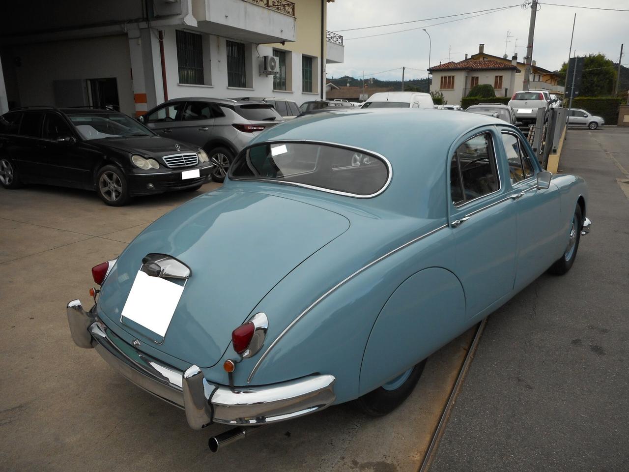Jaguar MK II