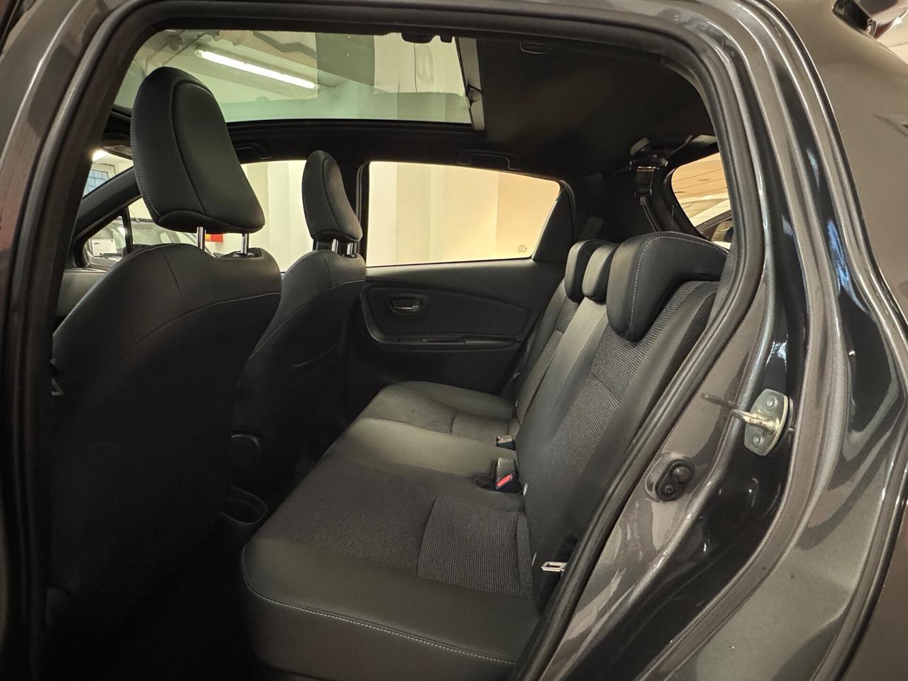 Toyota Yaris 1.5 Hybrid 5P Style-Tetto-Unipro-Garantita24mesiToyota-Permute