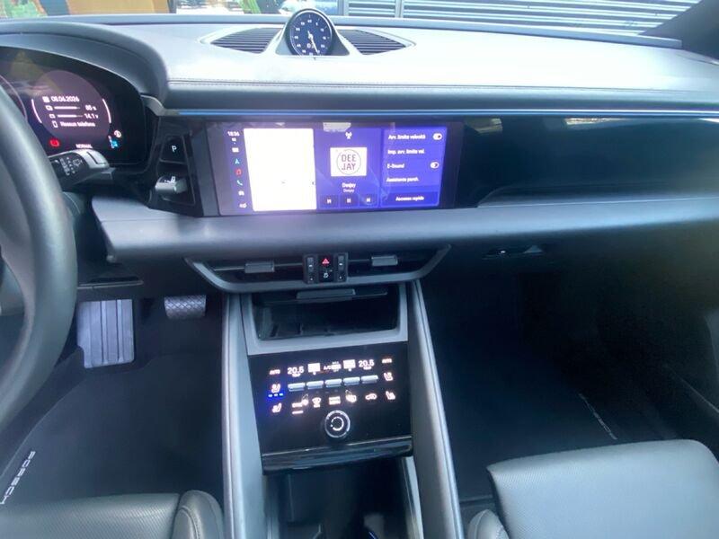 Porsche Macan Macan 4 EV 100 kWh 408 CV