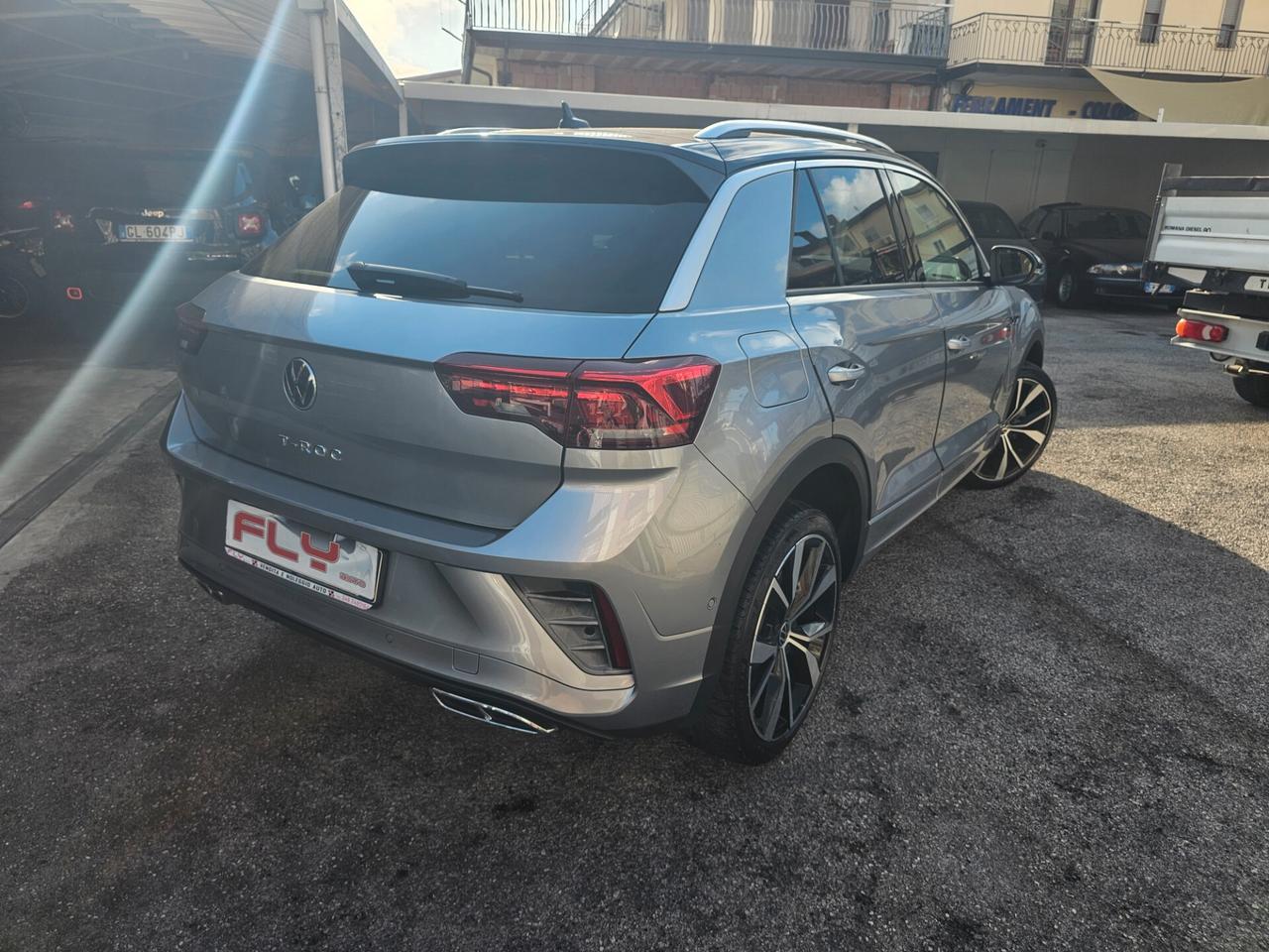 NOLEGGIO Volkswagen T-Roc 150 CV DSG R-Line