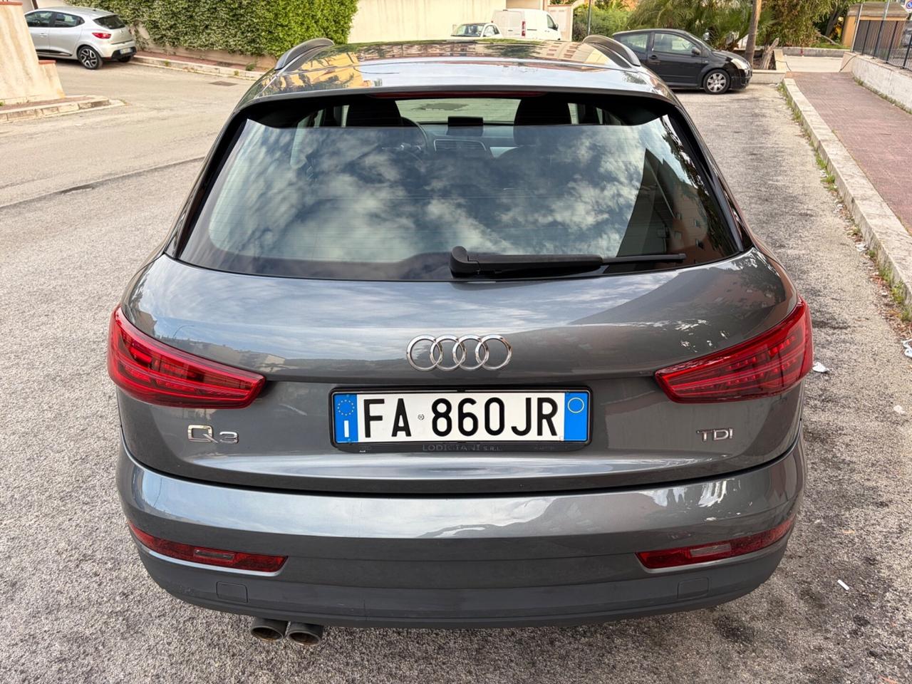 Audi Q3 2.0 TDI 150 CV Sport ok certificati !!!