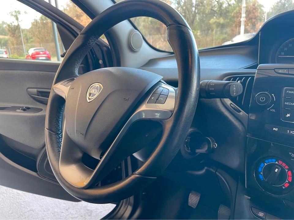 Lancia Ypsilon 1.3 MJT 16V 95 CV 5 porte S&S Platinum