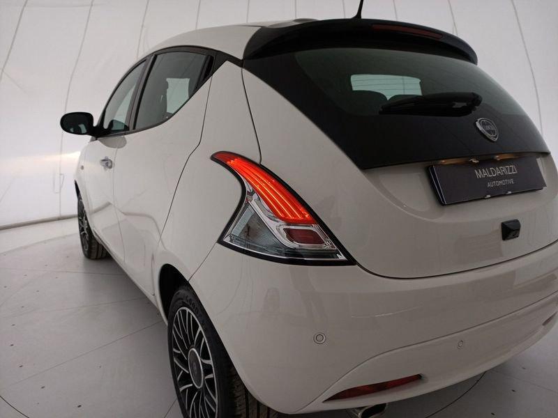 Lancia Ypsilon III 2021 1.0 firefly hybrid Platino s&s 70cv