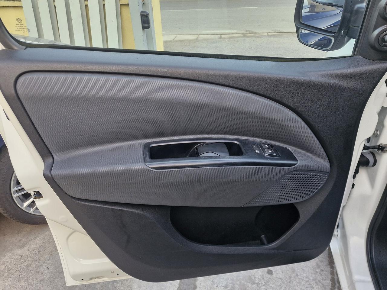 FIAT DOBLO' 1.6 MULTIJET 105CV ANNO 2013