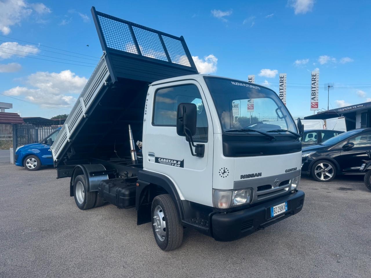 Nissan Cabstar 3.0 TDI Ribaltabile Trilaterale
