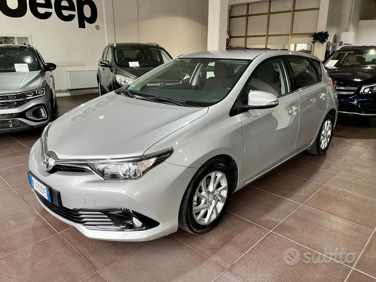 TOYOTA AURIS 1.6 TDI LOUNGE unico proprietario