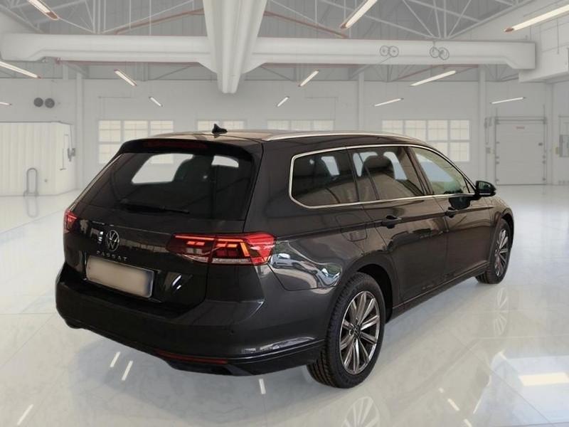 VOLKSWAGEN PASSAT VARIANT 2.0 TDI SCR EVO 110 KW BUSINESS DSG STATION WAGON