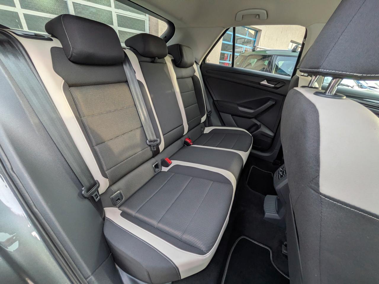 VW T-ROC 1.6 TDI 116CV STYLE