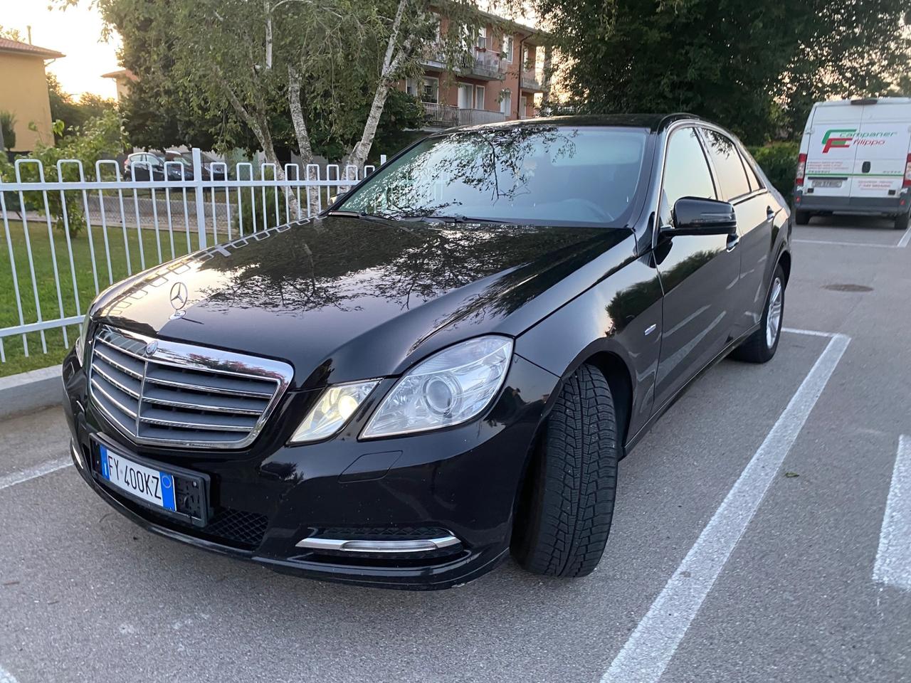 Mercedes-benz E 200 220 CDI BlueEFFICIENCY Elegance