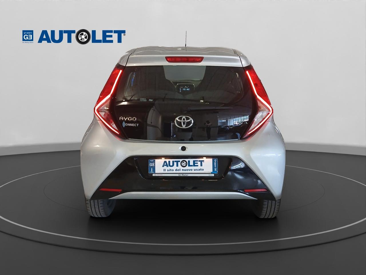 Toyota Aygo Connect 1.0 VVT-i 72 CV 5 porte x-play