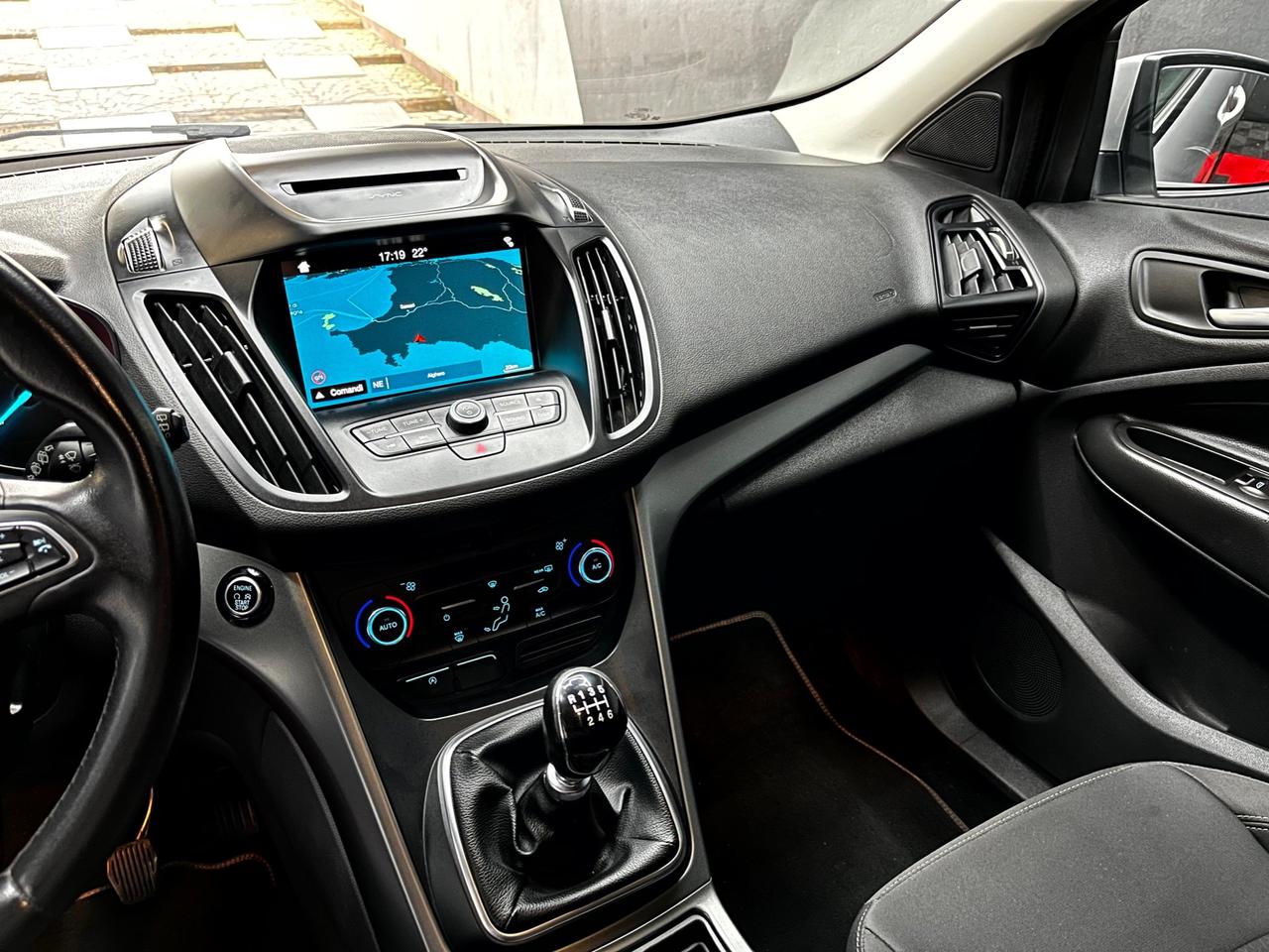 Ford Kuga 1.5 TDCI 120 CV Titanium - FABIANOAUTO