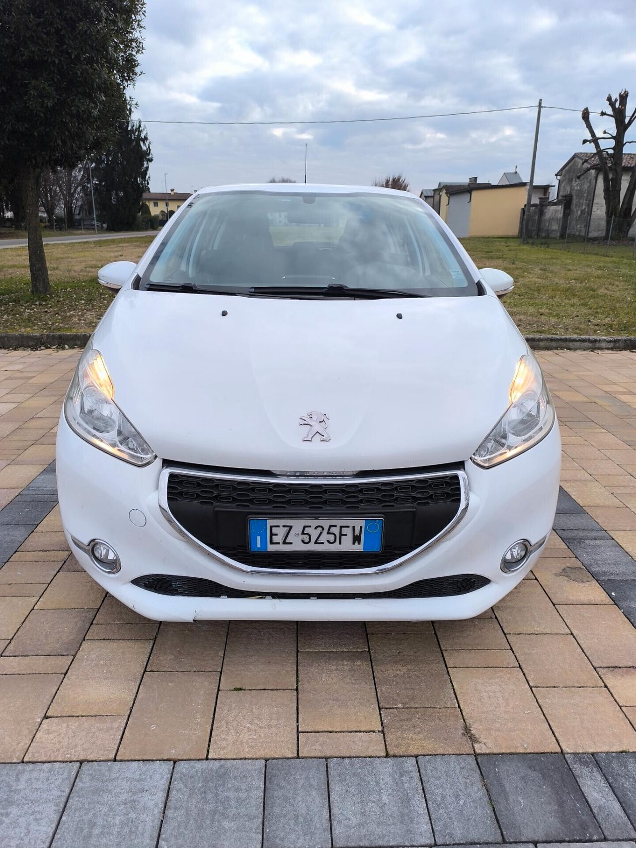 Peugeot 208 1.4 VTi 95 CV 5p. GPL Allure neopatentati