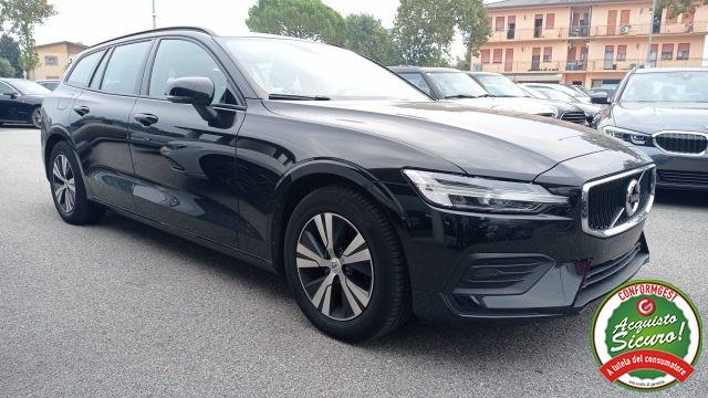 VOLVO V60 D3 Momentum Geartronic PRO Navi Led