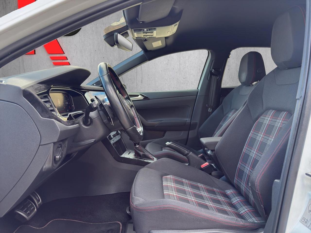 Volkswagen Polo 2.0 TSI DSG GTI BlueMotion Technology