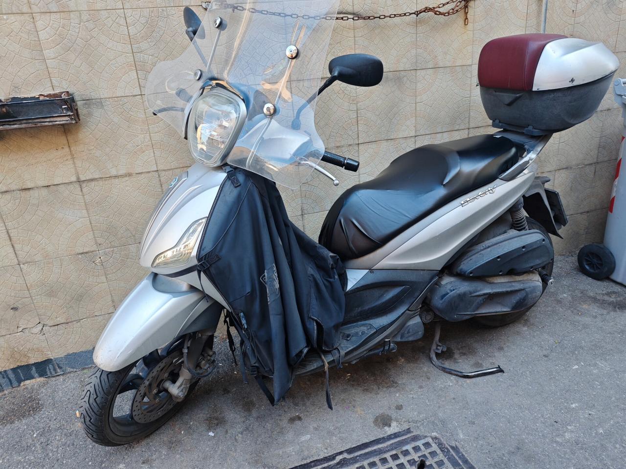 Piaggio Beverly 350