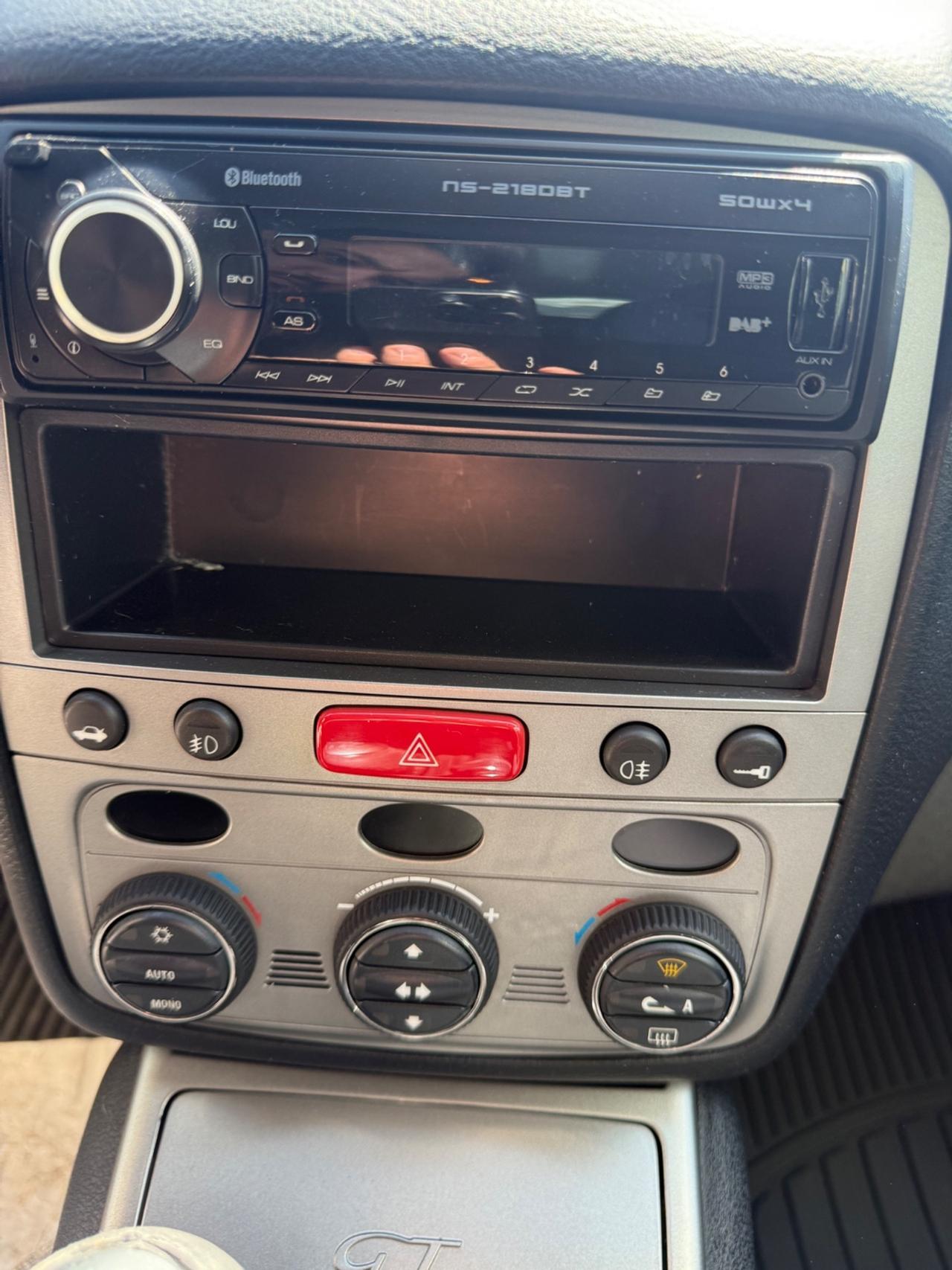 Alfa Romeo GT 1.9 MJT Luxury