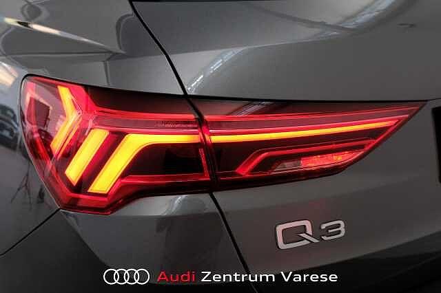 Audi Q3 35 TDI 150CV Quattro Stronic Business