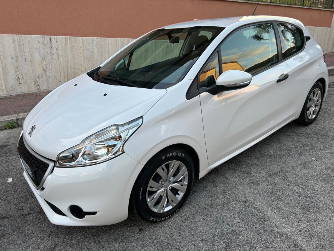 Peugeot 208 1.4 HDi ideale per neo patentati