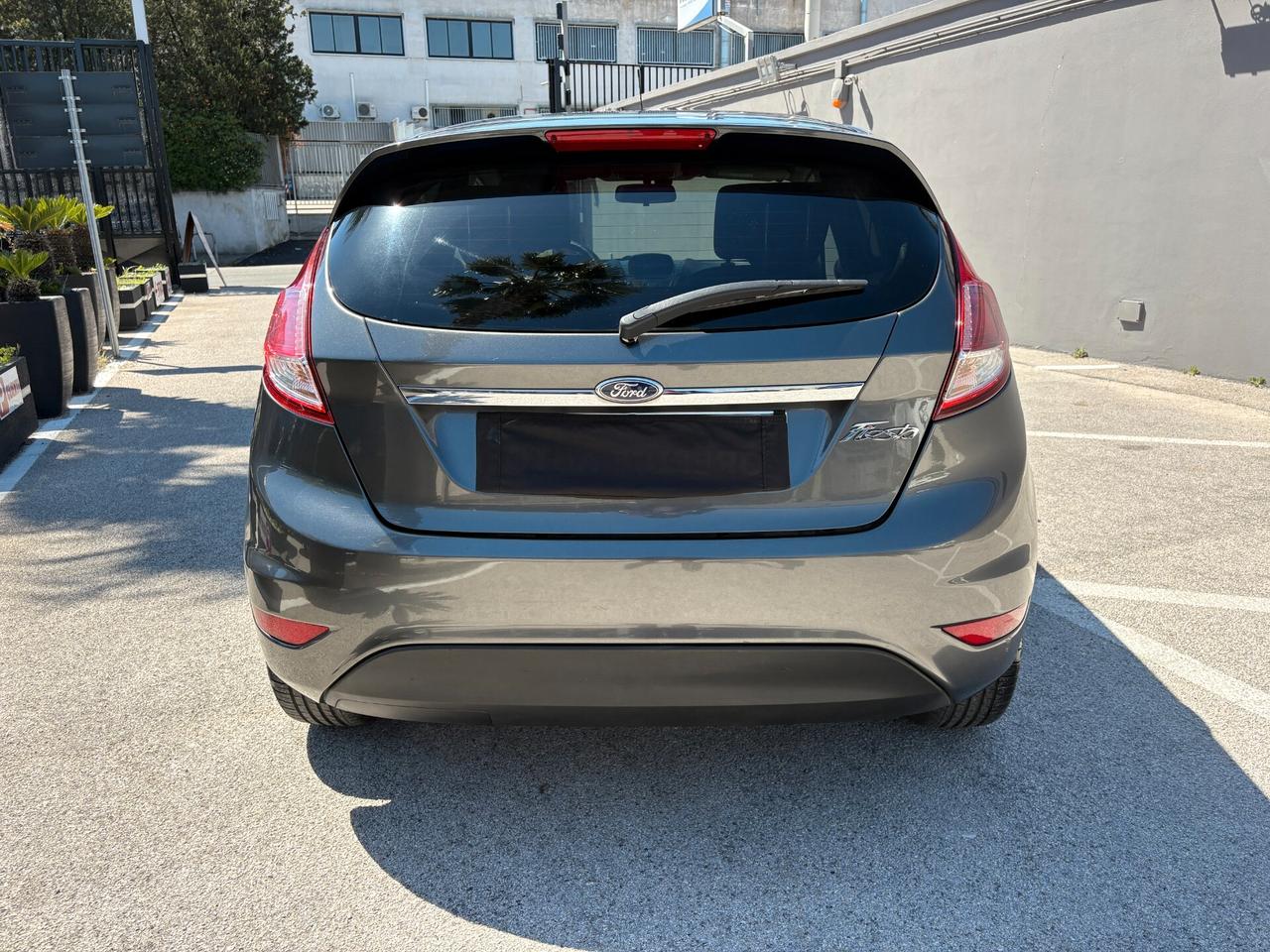Ford Fiesta 1.5 TDCi 75CV 5 porte Titanium