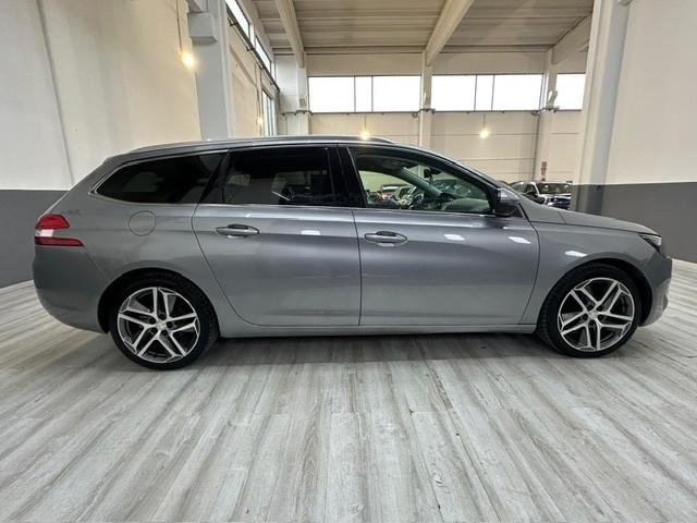 Peugeot 308 BlueHDi 120 S&S SW Allure