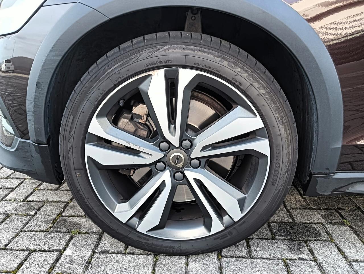 Volvo V60 Cross Country D4 AWD Geartronic Business Plus