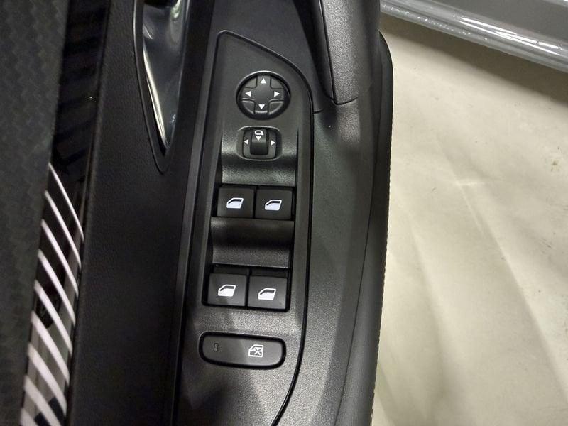 Peugeot 2008 2008 PureTech 100 S&S Allure