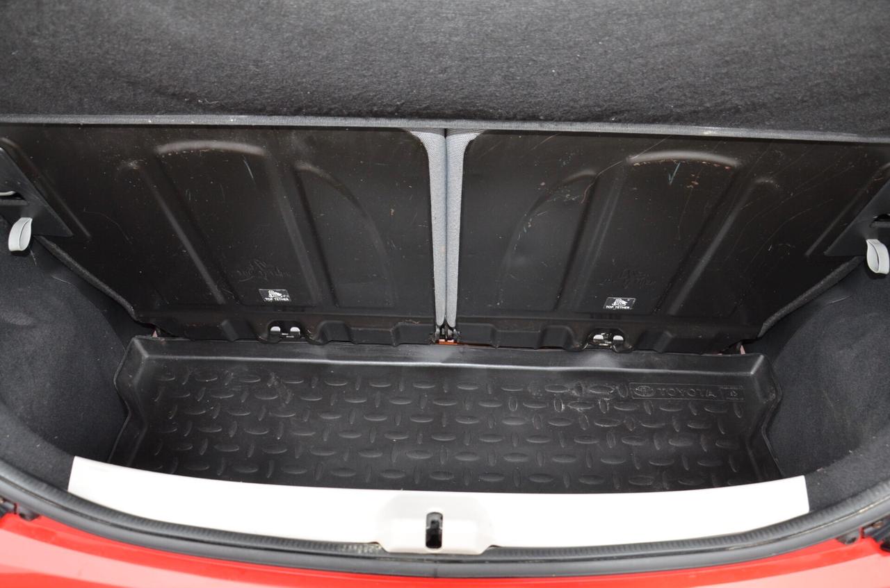 Toyota Aygo 1.0 VVT-i 72 CV 5 porte x-clusiv