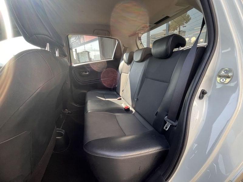 Toyota Yaris 1.3 Dual VVT-i 99cv Lounge