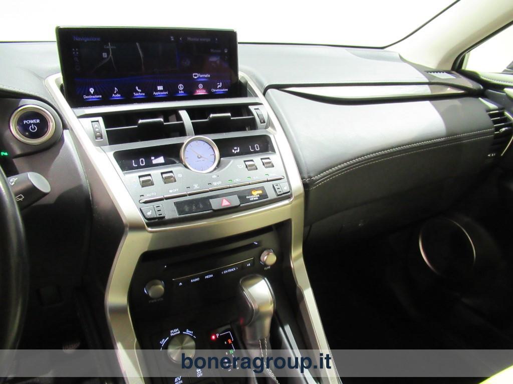 Lexus NX 300 300 2.5 Hybrid Premium 4WD CVT