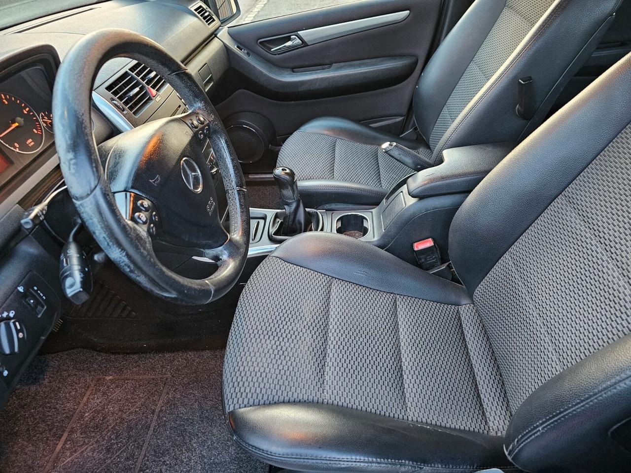 Mercedes-benz A 180 CDI 110cv Avantgarde*Pelle*Cerchi*Neop*