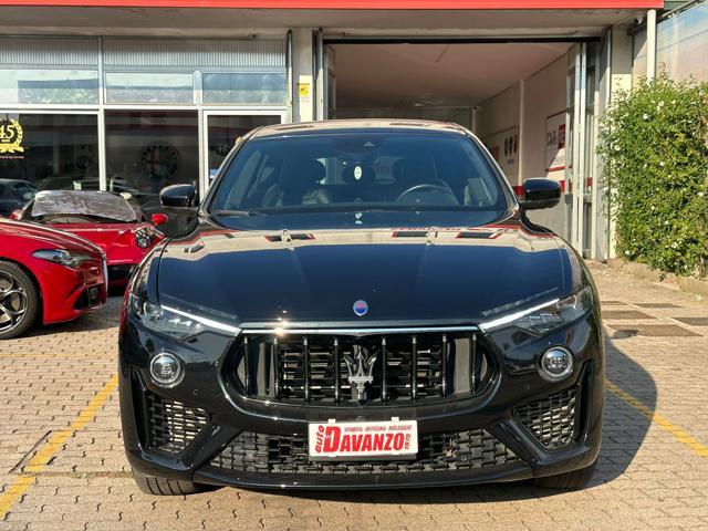 MASERATI Levante V6 350CV AWD Gransport