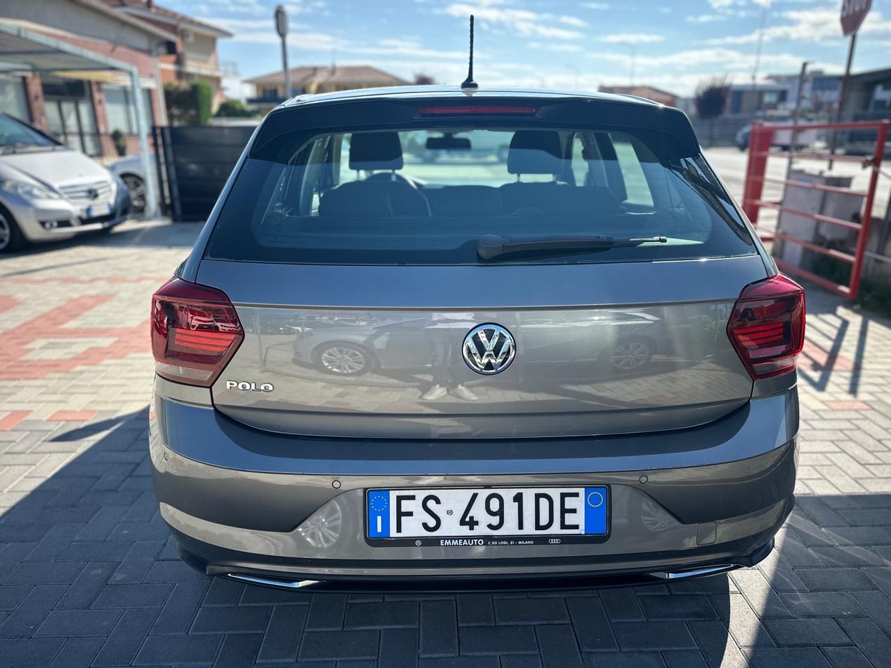 Volkswagen Polo 1.0 TSI DSG 95CV R-LINE UNICO PROP