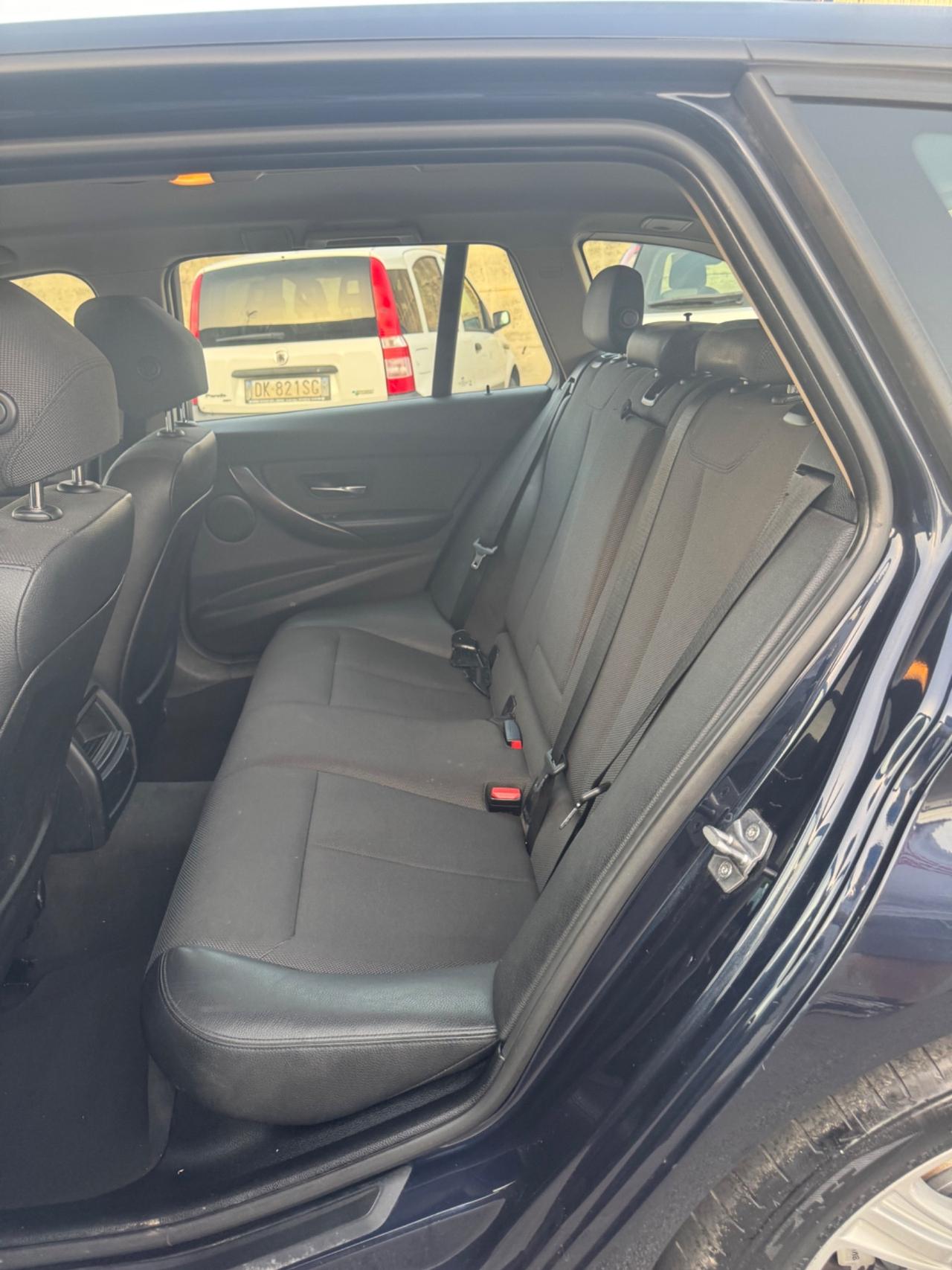 Bmw 316d Touring Luxury Automatica