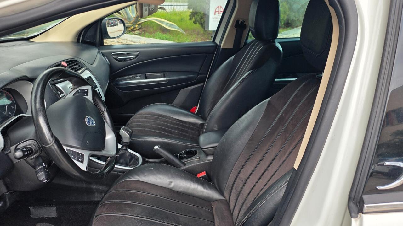 Lancia Delta 1.6 MJT DPF Gold