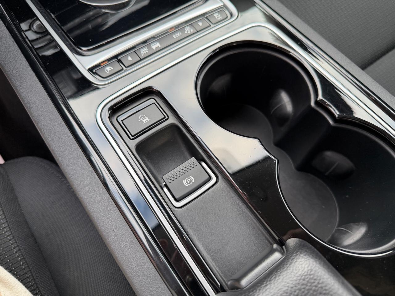 Jaguar XE - Prestige - FULL OPTIONAL