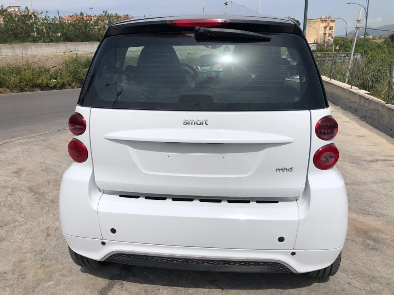 Smart ForTwo 1.0 mhd coupé 52kw - SERVOSTERZO