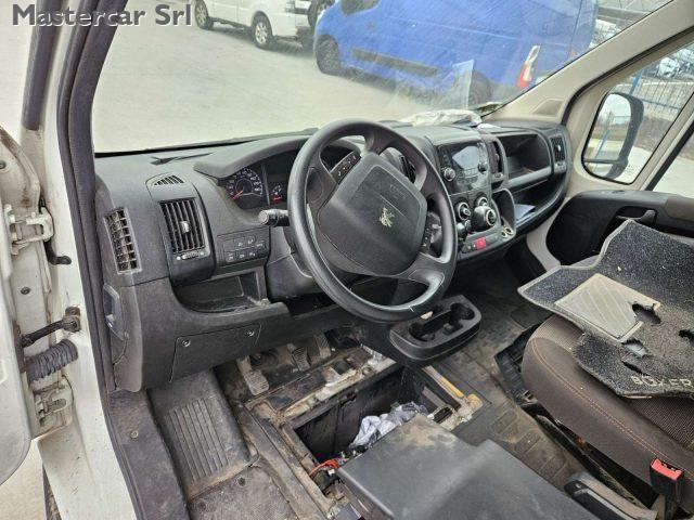PEUGEOT Boxer 330 L2H2 2.2 BlueHDi 140cv - GB382KR