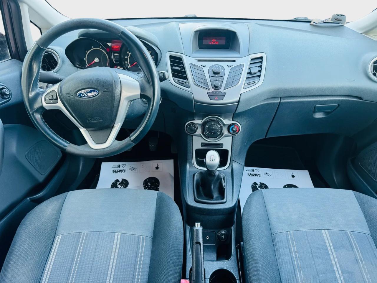 Ford Fiesta 1.2 benzina 2009 neo patentati