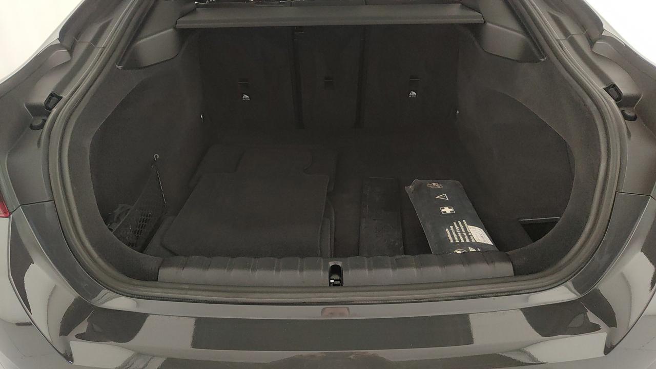 BMW Serie 4 G26 LCI 2024 Gran Coupe - 420d Gran Coupe mhev 48V xdrive MSport Pro auto