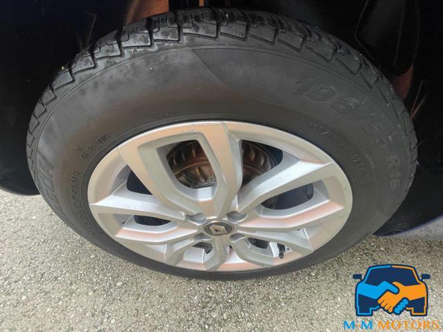 RENAULT Clio neo patentati + garanzia 12 mesi