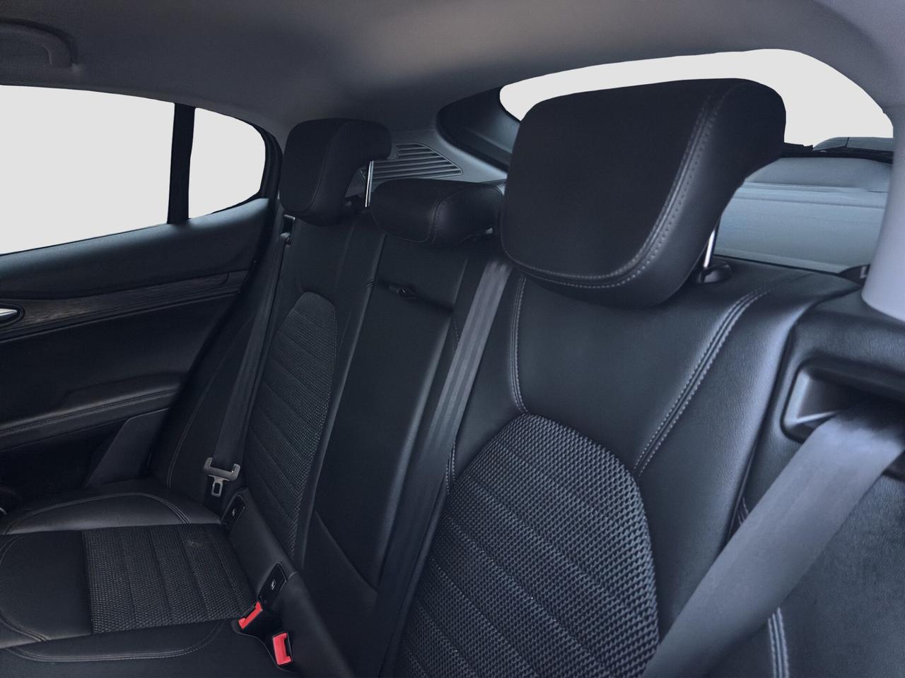 Alfa Romeo Stelvio 2.2 190cv B-Tech Q4 2019