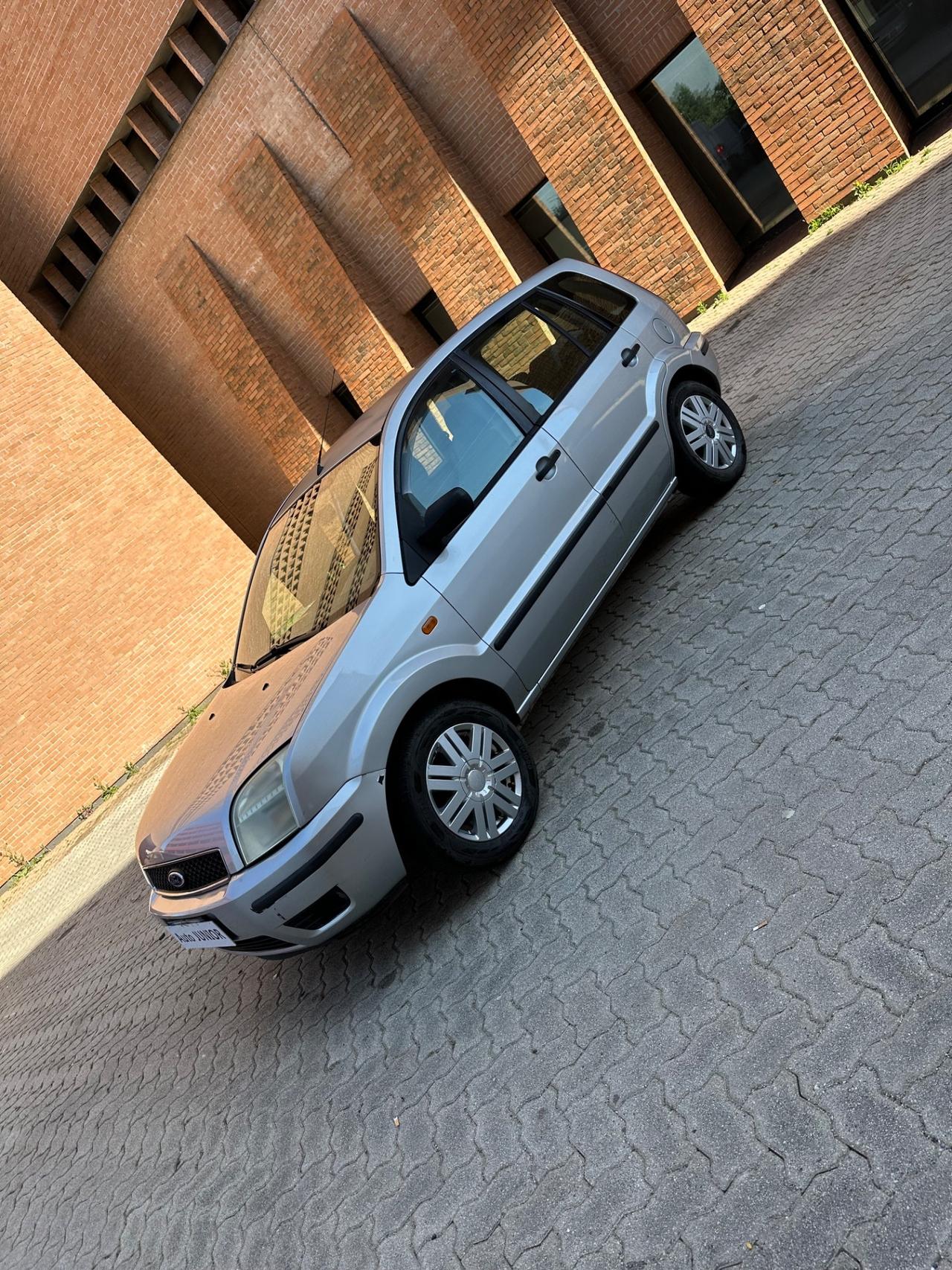 Ford Fusion 1.6 16V 5p. Plus