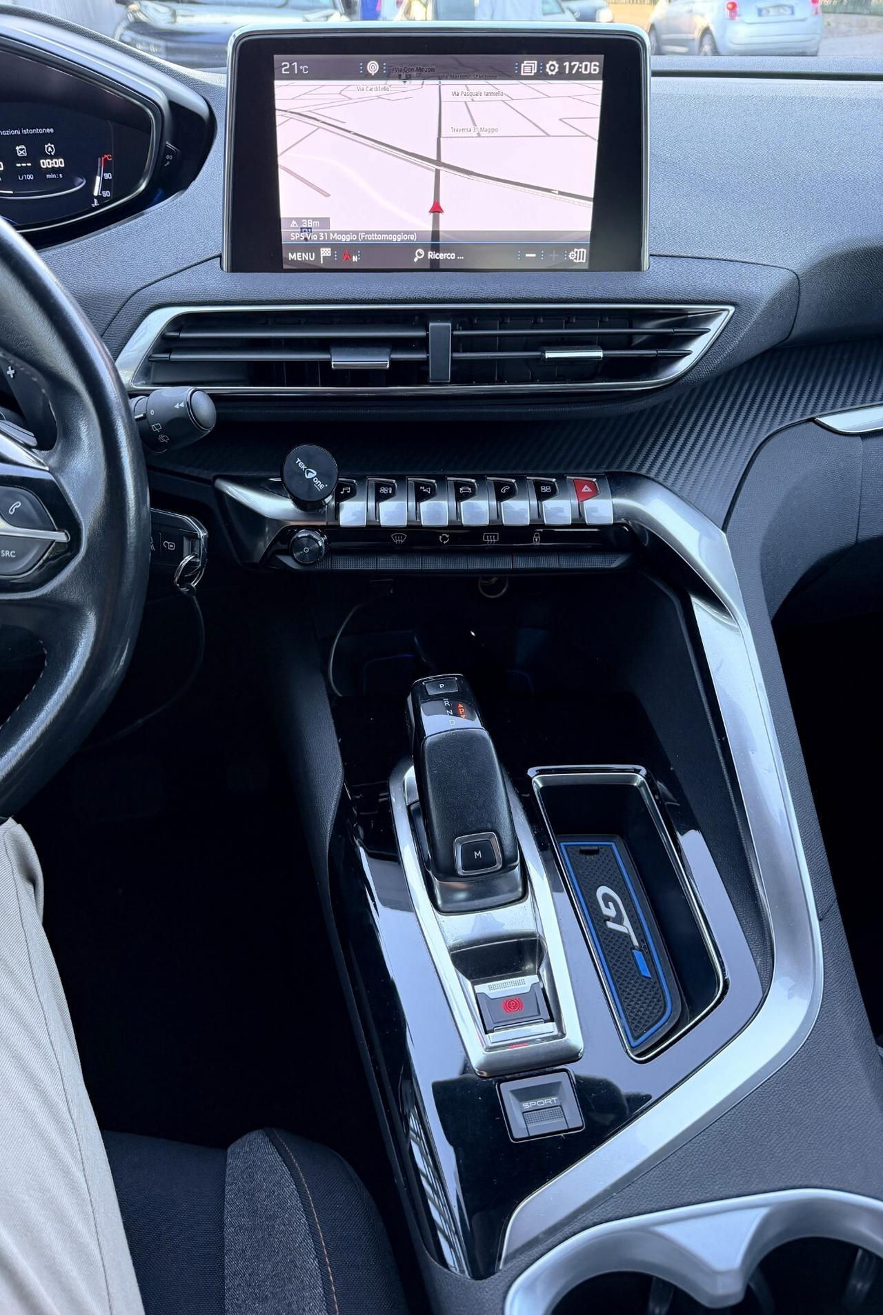 Peugeot 3008 BlueHDi 130 S&S EAT8 Business