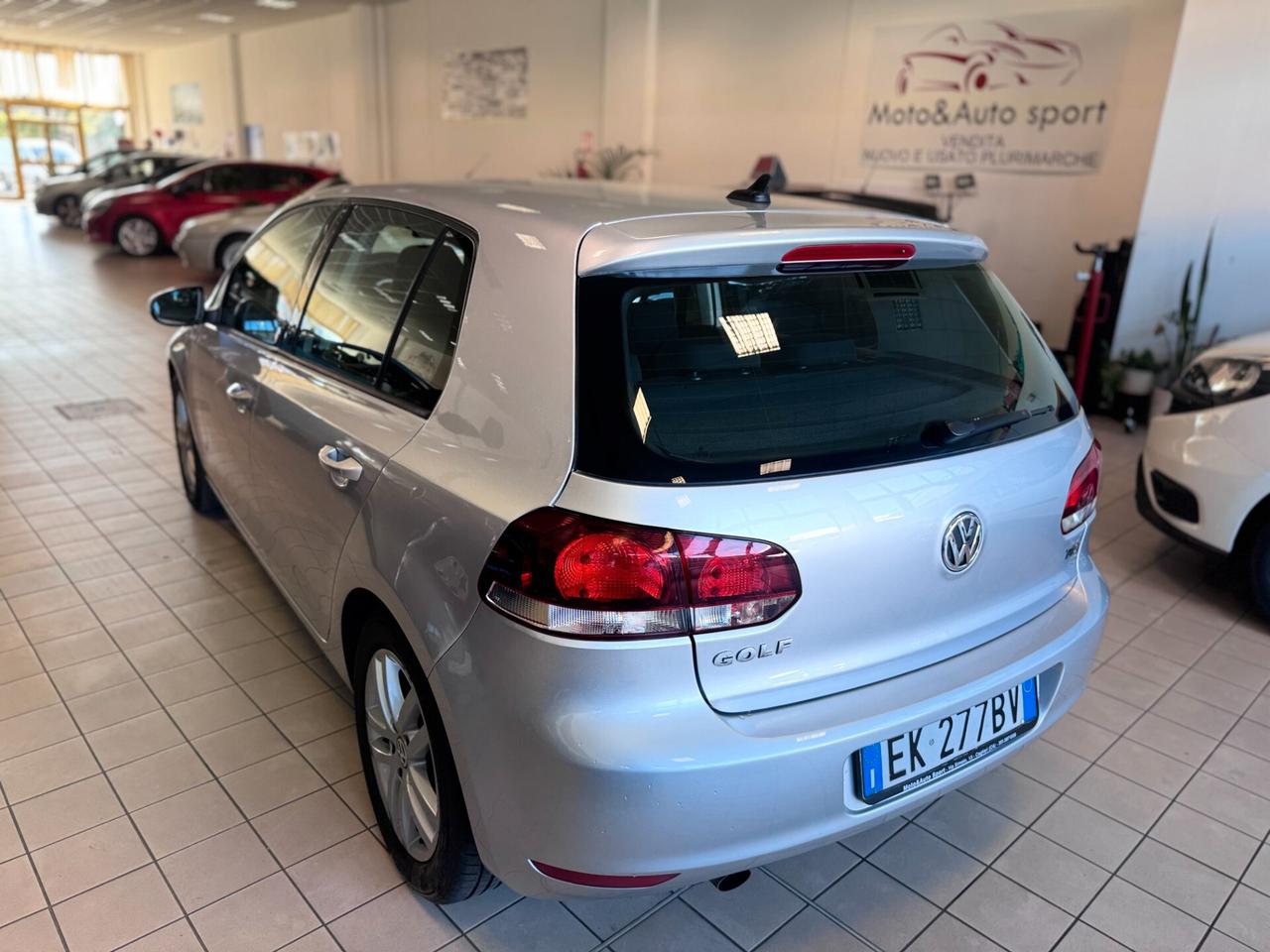 Volkswagen Golf 1.6 TDI DPF 5p. Highline
