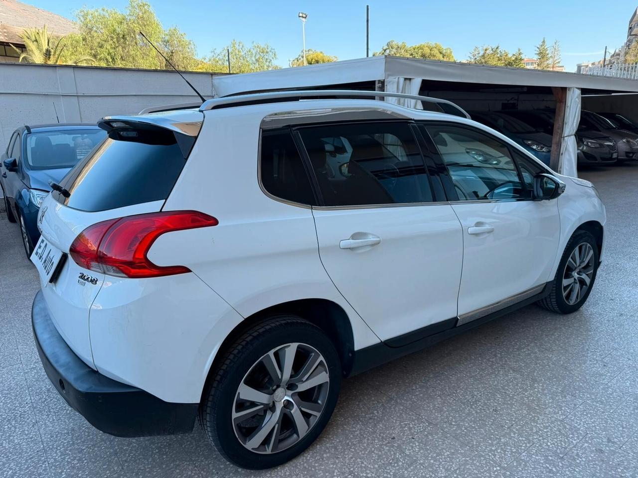 Peugeot 2008 1.6 Diesel Tetto panoramico